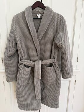Hotel Collection Waffle Robe Grey S/M Lightweight Spa Bath Robe Cozy